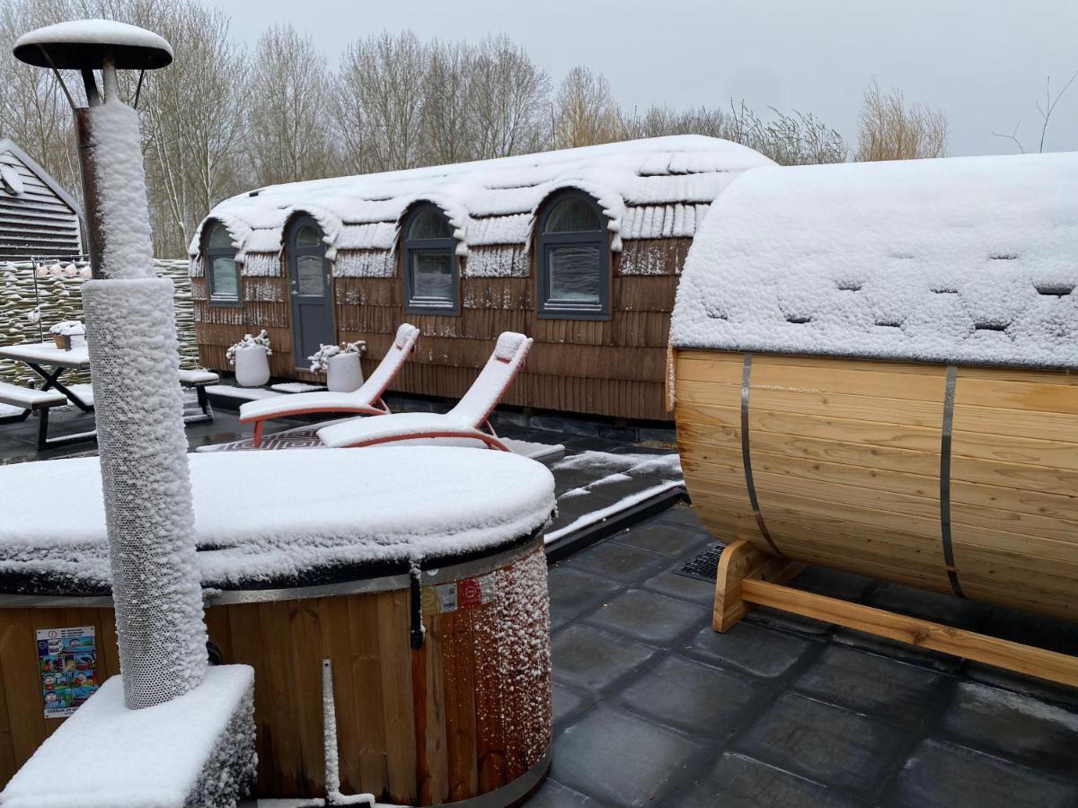 Bed & Wellness Klein Knorrestein With Private Hottub And Sauna And Tandembike Rental Included In Price Almere Exterior foto